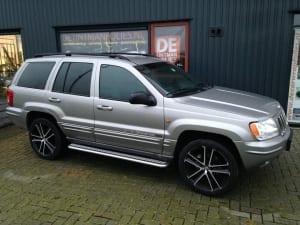 Jeep Cherokee blindering ramen