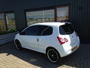 Renault Twingo wit blindering ramen