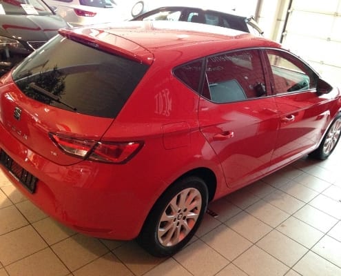 Seat Ibiza rood blindering ramen