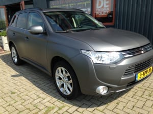 Mitsubishi outlander Mat Grijs 1080-M261-4